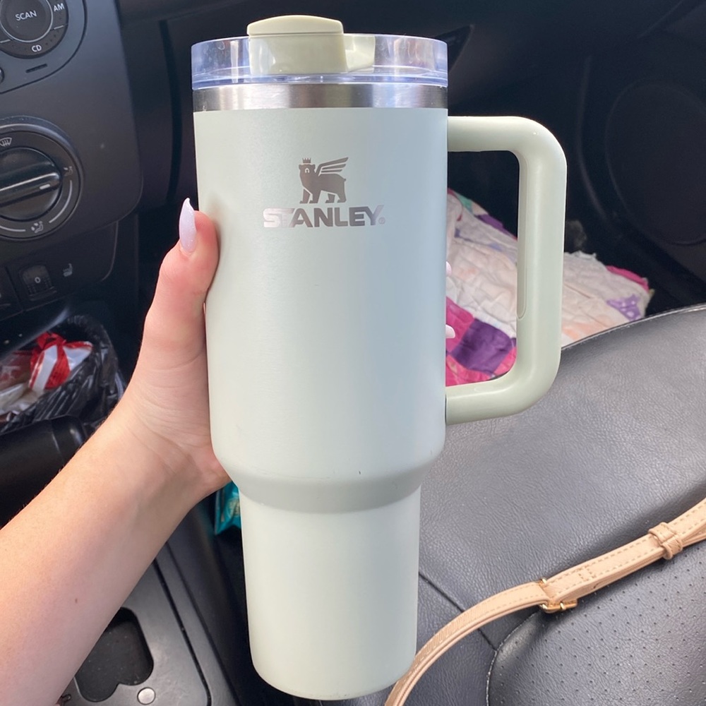 LIGHT GREEN/ BLUE/ TAN STANLEY